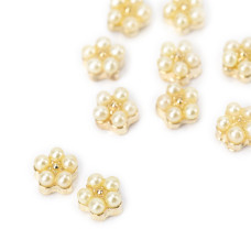 Ozdoby do paznokci Molly Nails kwiatki 3D perłowe Nr 1 10 szt